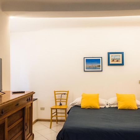 Free Parking - Centro Citta Via Caffaro Apartman Genova Kültér fotó