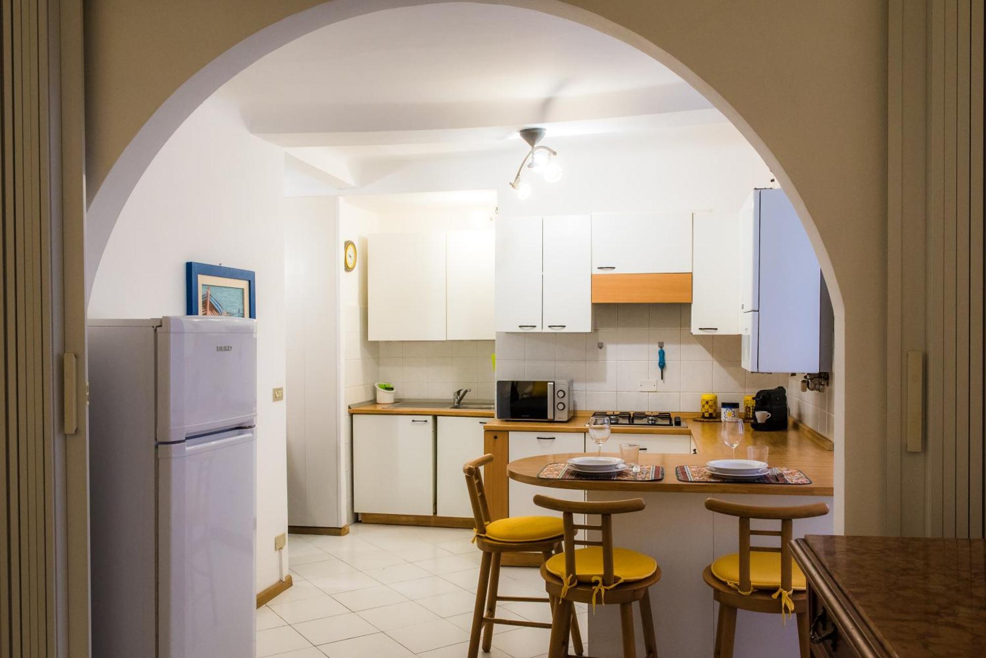 Free Parking - Centro Citta Via Caffaro Apartman Genova Kültér fotó